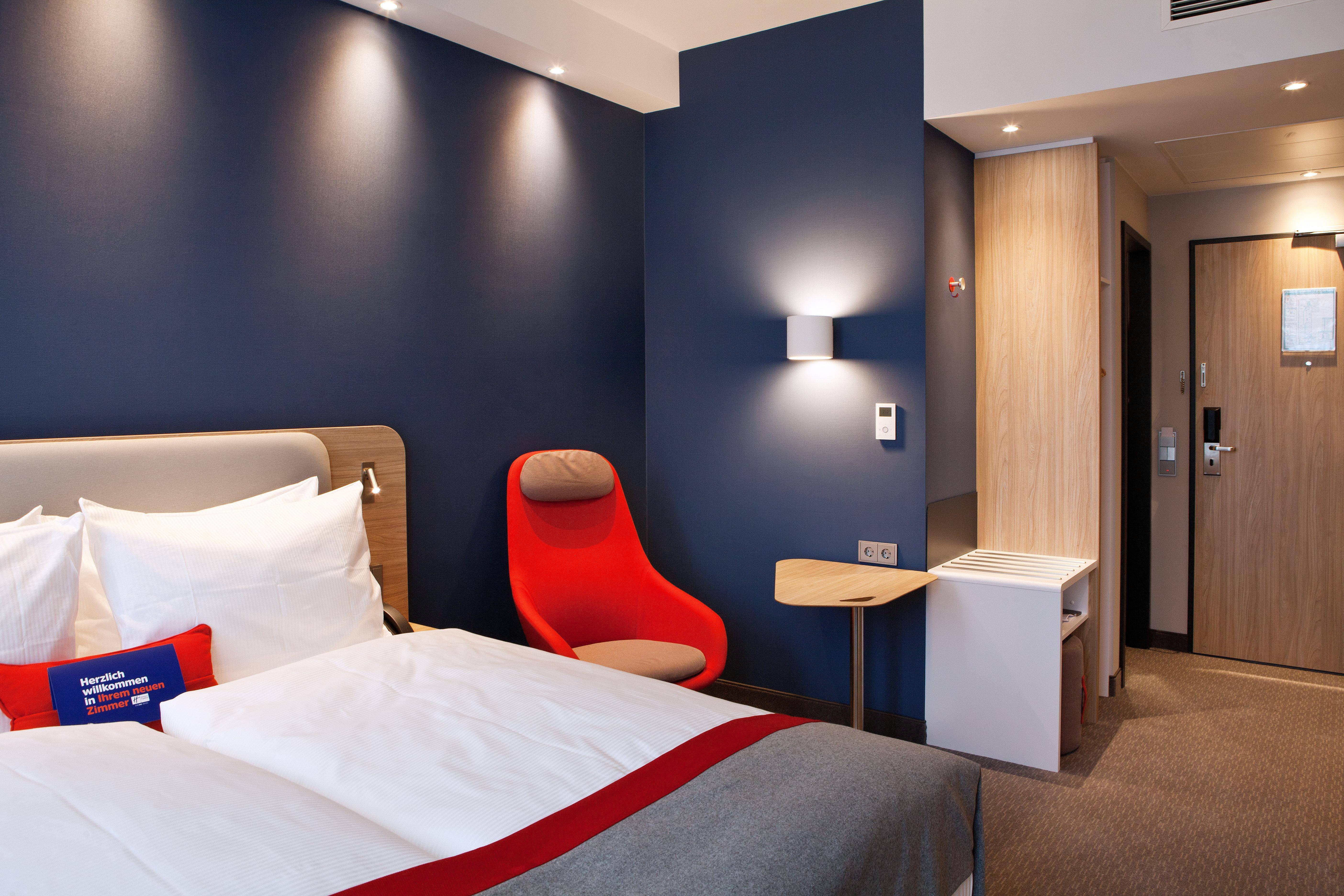 HOLIDAY INN EXPRESS MUNICH - OLYMPIAPARK, AN IHG HOTEL MUNICH 3* (Germany)  - from US$ 97 | BOOKED